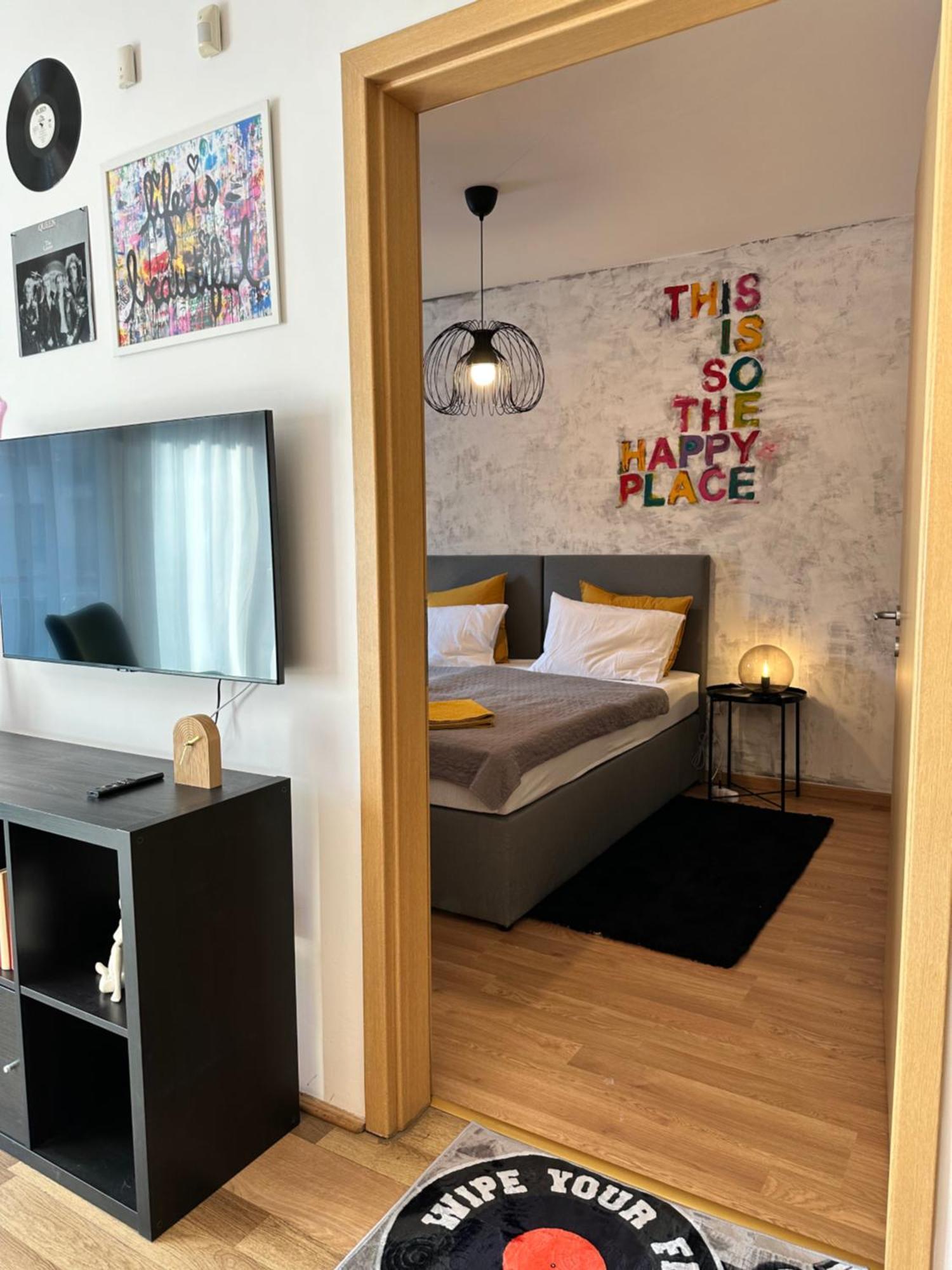 Vinyl Gozsdu Apartments بودابست المظهر الخارجي الصورة