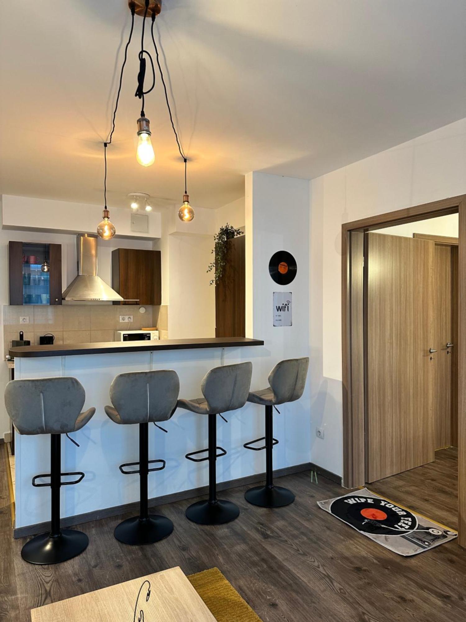 Vinyl Gozsdu Apartments بودابست المظهر الخارجي الصورة